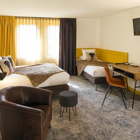 Contact Hotels Le Savigny & Spa Blace Exterior photo