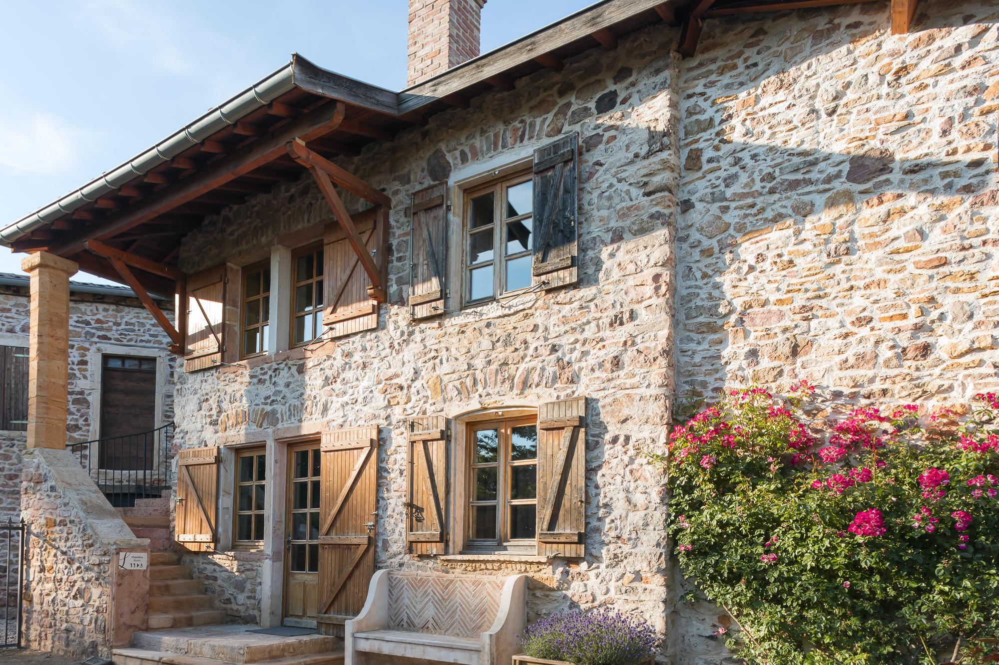 Contact Hotels Le Savigny & Spa Blace Exterior photo